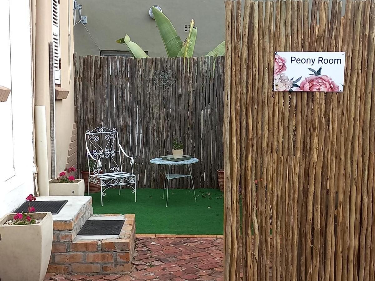 Peony Luxury Room With Wifi And Own Entrance Stellenbosch Exterior photo