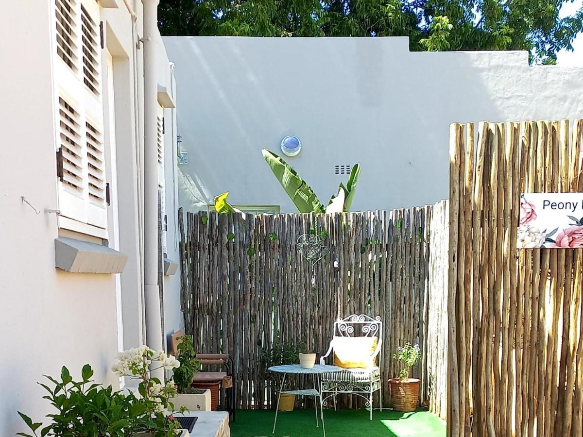 Peony Luxury Room With Wifi And Own Entrance Stellenbosch Exterior photo