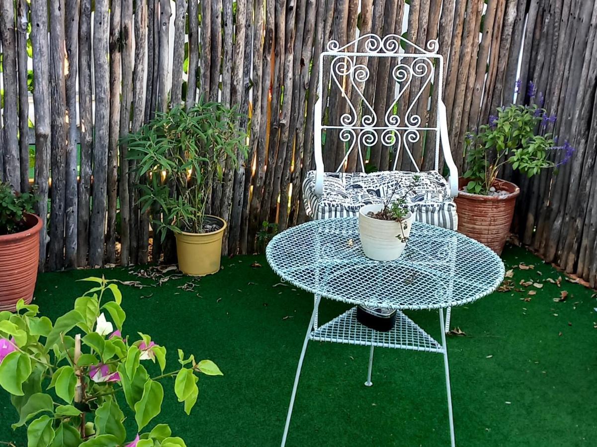 Peony Luxury Room With Wifi And Own Entrance Stellenbosch Exterior photo